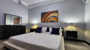 Luxury 2-Bed Suite in Prime New Kingston